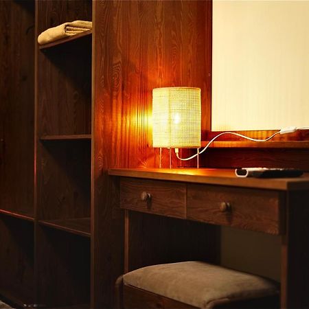 Bacchus Pub Es Panzio Bed and Breakfast Dunaharaszti Buitenkant foto