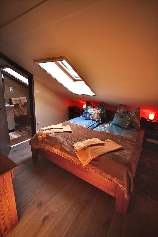 Bacchus Pub Es Panzio Bed and Breakfast Dunaharaszti Buitenkant foto